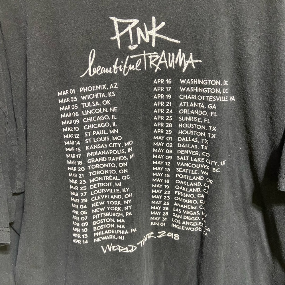 PINK 2018 Concert Tour Black  Tee - Picture 3 of 6